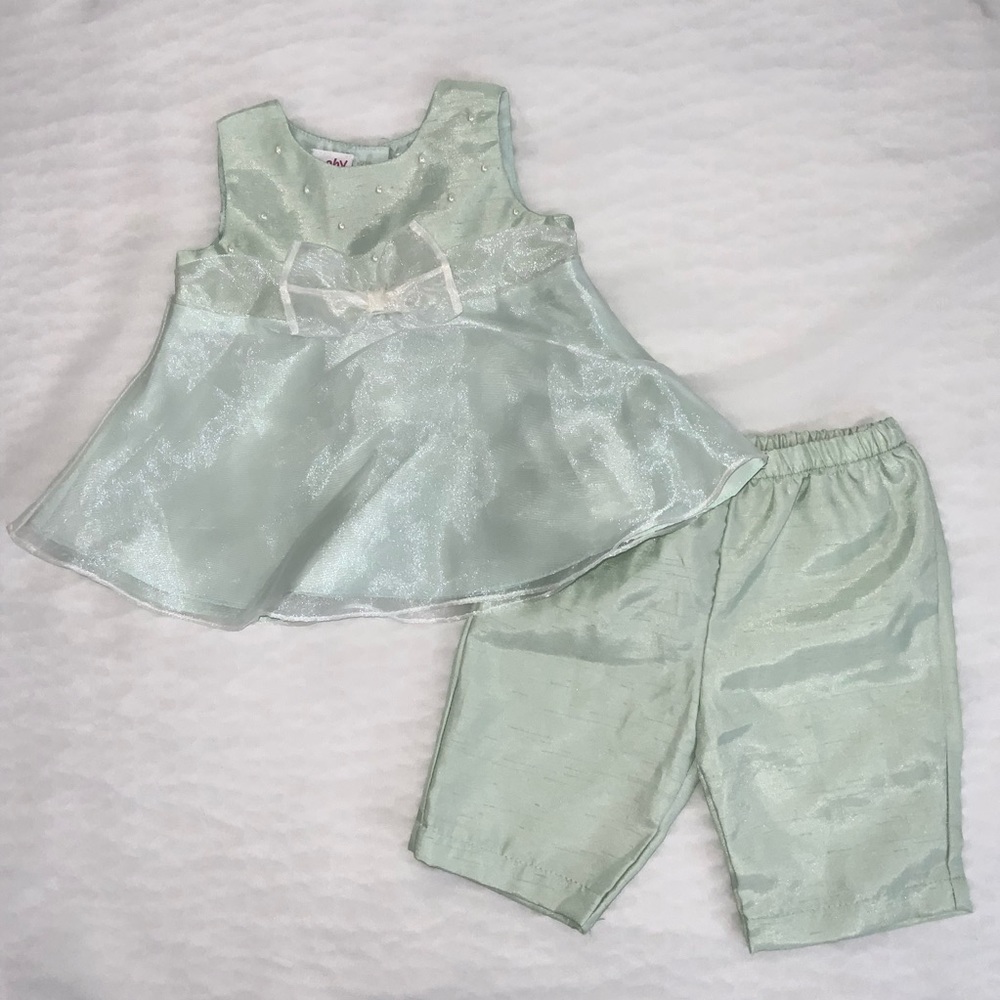 Girl’s/Baby Mint Green Tunic and pants Set Size NB (0-3 months)
